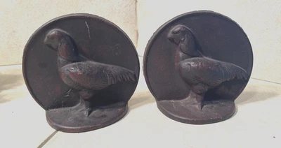 Par de sujetalibros/topes de puerta vintage de hierro fundido Virginia Metalcrafter's Gallo Foto 1 de 4