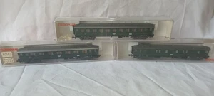 Autobús de pasajeros verde calibre N casi como nuevo 3x Fleischmann 8130 8131 8132K DR - Imagen 1 de 10