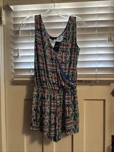 Forever 21+ Women's Indian style print Sleeveless V Neck Romper Sz Small. NWT - Picture 1 of 11