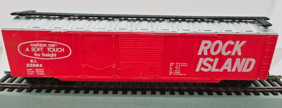 Model Power ROCK ISLAND SOFT TOUCH R.I. 32084 BOXCAR HO scale - Image 1 of 4
