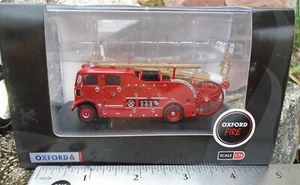 Oxford 1/76 AEC Regent III Fire Engine Cardiff City Fire Service 76REG007 - Picture 1 of 4