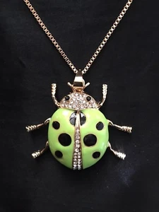 Betsey JoHnson Necklace. - Picture 1 of 8