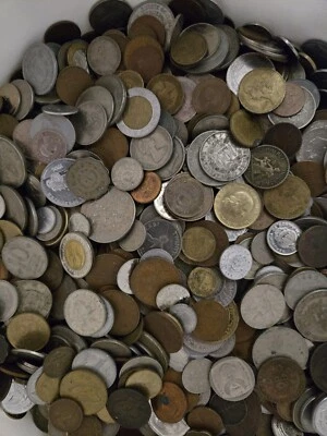 10 Lb Lots Of Random World Foreign Coins . All Of The Coins Are From The Same... - Image 1 of 4