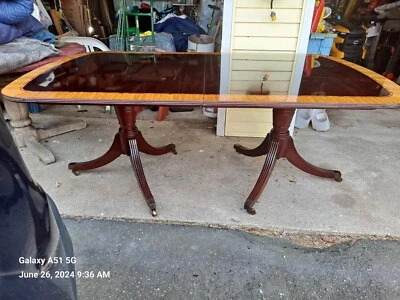 Mesa para sala de jantar Baker cor cereja, oval,  - Imagem 1 de 2