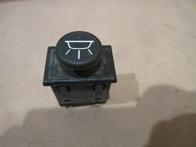 Interruptor para foco de techo interior Ferrari 400 GT,400i,412 - P/N 415-80-884-00 Foto 1 de 4