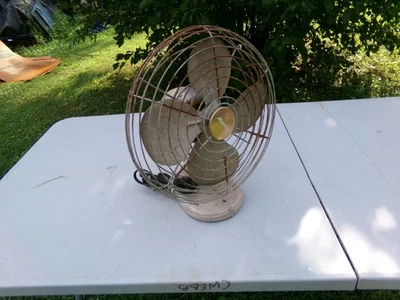 Ventilador de mesa Hunter 2 velocidades funcionando Foto 1 de 4