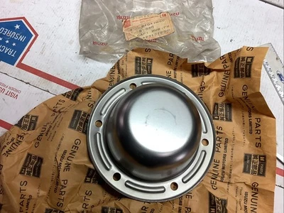 Tapacubos eje delantero Nos Isuzu 9-42313123-0 Foto 1 de 4