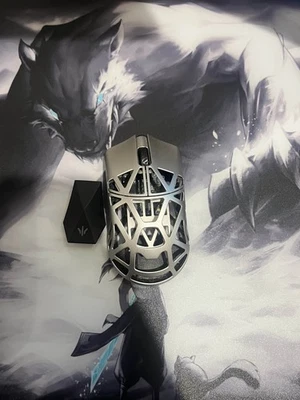 wlmouse beast x max silver 8k polling  - Image 1 of 2