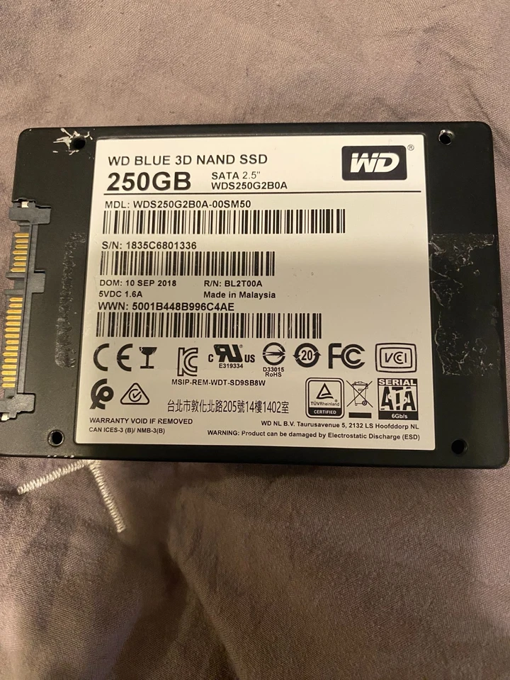 Western Digital WD Blue 250GB,Internal, 2.5 inch SSD - Image 1 of 1