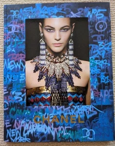 Chanel Metiers d'Art 2018-2019 Paris-New York Collection Look Book Lagerfeld - Picture 1 of 4