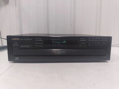 Onkyo R1 Compact Disc Player Model DX-C320 schwarz - NUR TEILE oder REPARATUR #582 - Bild 1 von 4