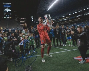Stefan Frei Signed 8×10 Photo Seattle Sounders FC Autographed COA - Picture 1 of 1