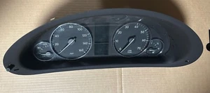 Cuadro de instrumentos Mercedes-Benz W203 Clase C A2035409047 C200 MPH Siemens VDO - Imagen 1 de 2