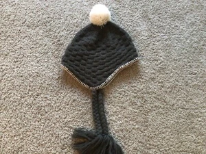 Cloudveil Sherpa Tassel Winter Hat OSFA 100% Acrylic Grey - Picture 1 of 5