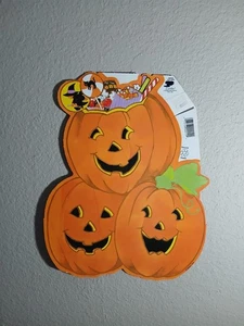 VINTAGE HALLOWEEN EUREKA KÜRBISSE TRICK OR TREAT GESTANZT 13 X 10" Hexe Süßigkeiten - Bild 1 von 1