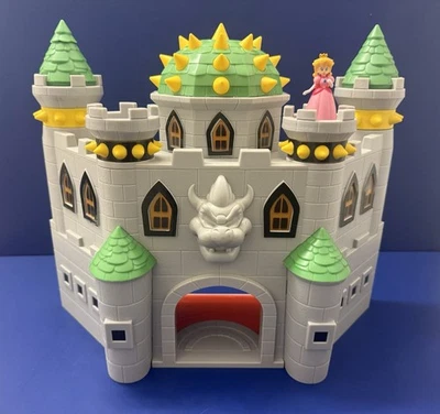 Nintendo Super Mario Deluxe Playset Bowser Castle - Image 1 of 4