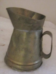 HOSLEY #4308 BRASS MINIATURE PITCHER WATERING CAN 3 1/4" TALL - Picture 1 of 3
