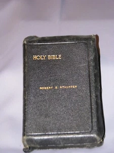 Vintage HOLY BIBLE with Helps, Illustrated 1930's Pronouncing Nelson - Picture 1 of 8