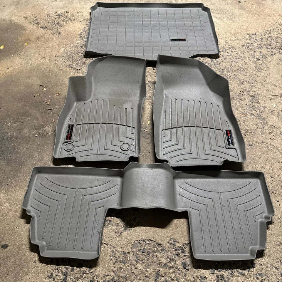Weathertech Mat Set for  2020 Buick Encore Foto 1 de 4