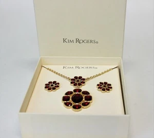 Boxed Ruby Cluster Pendant Necklace - Picture 1 of 2