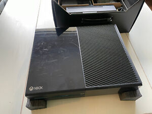 Xbox One Day 1 w/ Box (Tested) , Kinect, ASTRO A40 Headset & Mixamp M80+ 7 Games