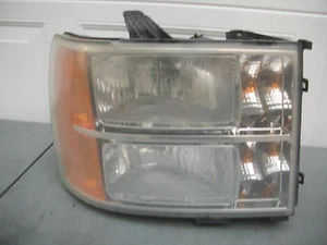 GMC SIERRA 1500 2500 3500 07 08 09 10 11 12 13 14 HEADLIGHT OEM RH HALOGEN - Picture 1 of 5