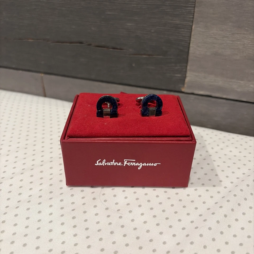 Gemelos Gancini Salvatore Ferragamo para hombre plateados azules piedra caliza Foto 1 de 4