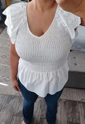 Top peplum de algodón blanco con volantes #peplumtop Foto 1 de 4