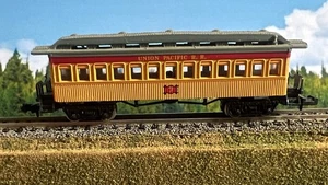 Bachmann Spur N alter Zeitzug Personenwagen, Mähdrescher Union Pacific Railway - Bild 1 von 9