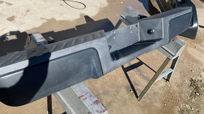 2011-2016 FORD OEM F250 F350 ЗАДНИЙ БАМПЕР ЧЕРНЫЙ КРАСОЧНЫЙ... - Изображение 1 из 4