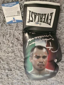 Juan Manuel Marquez Guante Autografiado y pintado  - Picture 1 of 3