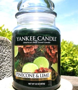 Candela Yankee ritirata "PINECONE & LIME" ~ grande 22 once ~ ETICHETTA BIANCA ~ RARA ~ NUOVA - Foto 1 di 4
