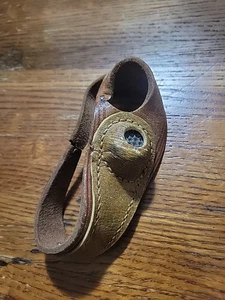 Antikes Segelmacherwerkzeug Leder Matrosenhand Nähhandschuh rechte Hand Fingerhut - Bild 1 von 11