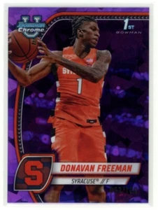 Donavan Freeman 2024-25 Bowman Cromo Zafiro Universidad Púrpura #21 83/100 - Imagen 1 de 2