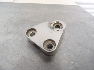 89-99 Yamaha FZR600R lado derecho conductor reposapiés soporte 3HE-27443-00-00 Foto 1 de 4