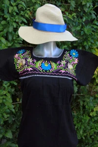M23 Womens Mexican Huipil Hand Embroidered Blouse Oaxaca Black Hippie Boho - Picture 1 of 3