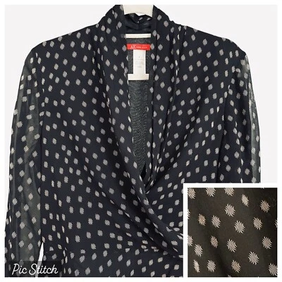 Blusa AK Anne Klein 8 Semi Transparente Seda Y2K Fluida Imitación Envoltura Peplum Riqueza Tranquila Foto 1 de 4