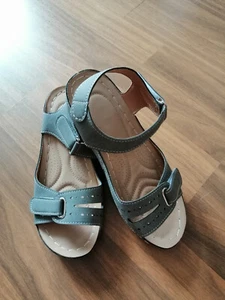 Bequeme Damen Sandaletten mit Keilabsatz * Größe 38 * Mittelgrau * NEU * - Bild 1 von 7