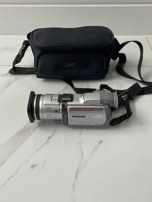 JVC GR-DV4000EK Digital Camcorder MiniDv - F1.2 Fast Lens (Read Description) - Image 1 of 4