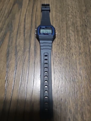 Men's Casio F-91W Fully Functioning Vintage Digital Watch Nice Condition - Image 1 of 4