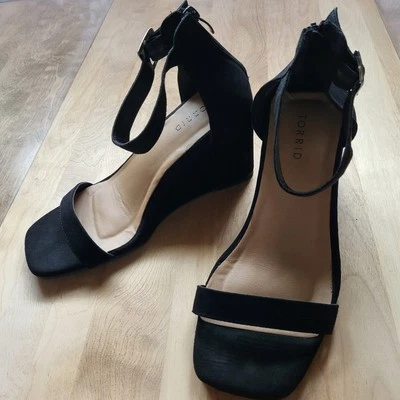 Torrid Women's 9WW Black Strap Wedge Sandal 3.5" Heel Zipper/Buckle - Image 1 of 4