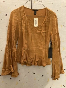 Forever 21 Womens Small Rust Orange Ruffle Hem Bell Sleeve Blouse Top NWT - Picture 1 of 11