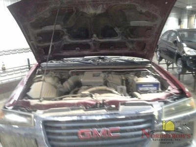 GMC Canyon 2004 cilindro maestro de freno Foto 1 de 4