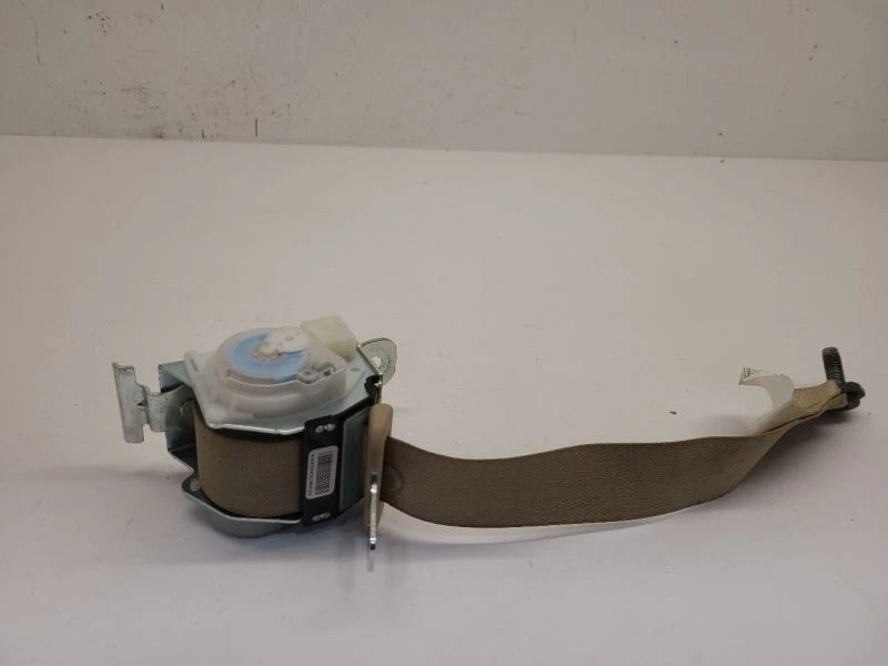 2012 2013 BUICK LACROSSE RIGHT RH REAR SEAT BELT RETRACTOR 19208655 Foto 1 de 4