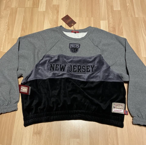 New Womens Mitchell & Ness Hardwood Classics New Jersey Nets Sweatshirt Size L Cover