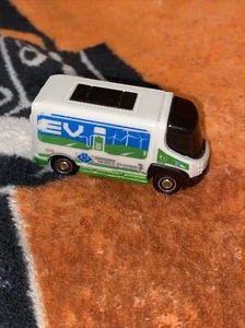 MATCHBOX 2022 MBX ELECTRIC DRIVERS - EXCLUSIVE '09 INTERNATIONAL eSTAR WHITE - Picture 1 of 5