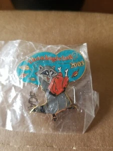 2003 Happy Thanksgiving Meeko Disneyland Cast Member Exclusive pin - Picture 1 of 4