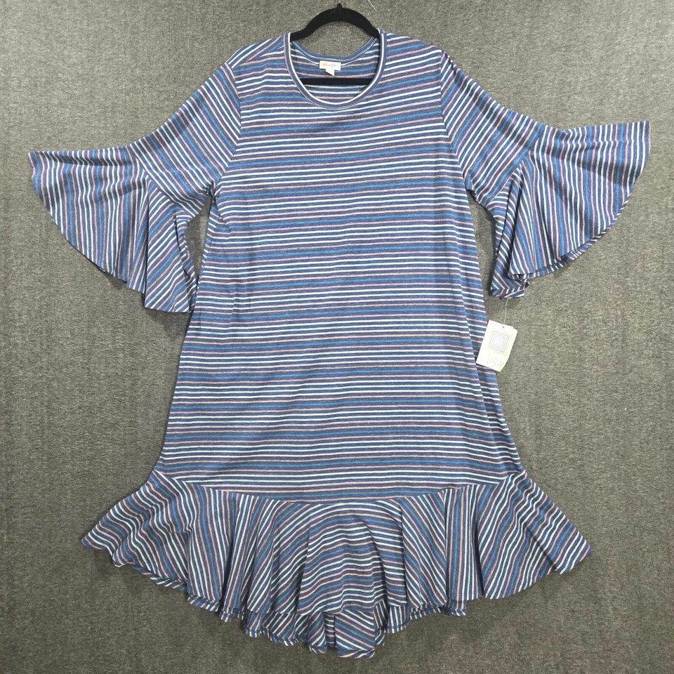 LuLaRoe Maurine 2 XL Solid Bell Sleeves Flouncy Bottom Hem Lovely