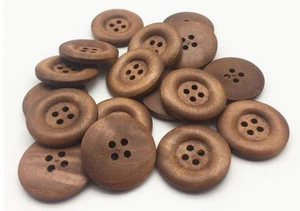 Botones de madera marrón - 25 mm (1 pulgada) - 4 agujeros - Botones redondos de madera para coser 25 mm - Imagen 1 de 6
