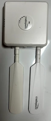 Cradlepoint CBR450LP6-VZ 4G LTE Router with Antennas – Verizon – CBR450LP6-VZ - Image 1 of 2